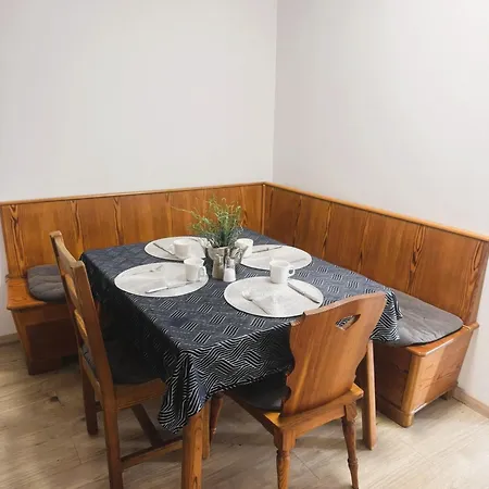 Familienapartments Nahe Kreischberg, Wander- & Radweg - Altstadt Apartman